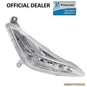 FRECCIA ANTERIORE DESTRA ORIGINALE PIAGGIO BEVERLY 300 RST 2010 2011 2012 2013 - Imagen 1 de 4