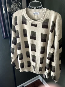 Men's AREA by TAG Tan with Brown Squares Crewneck Sweater Size L - Picture 1 of 5