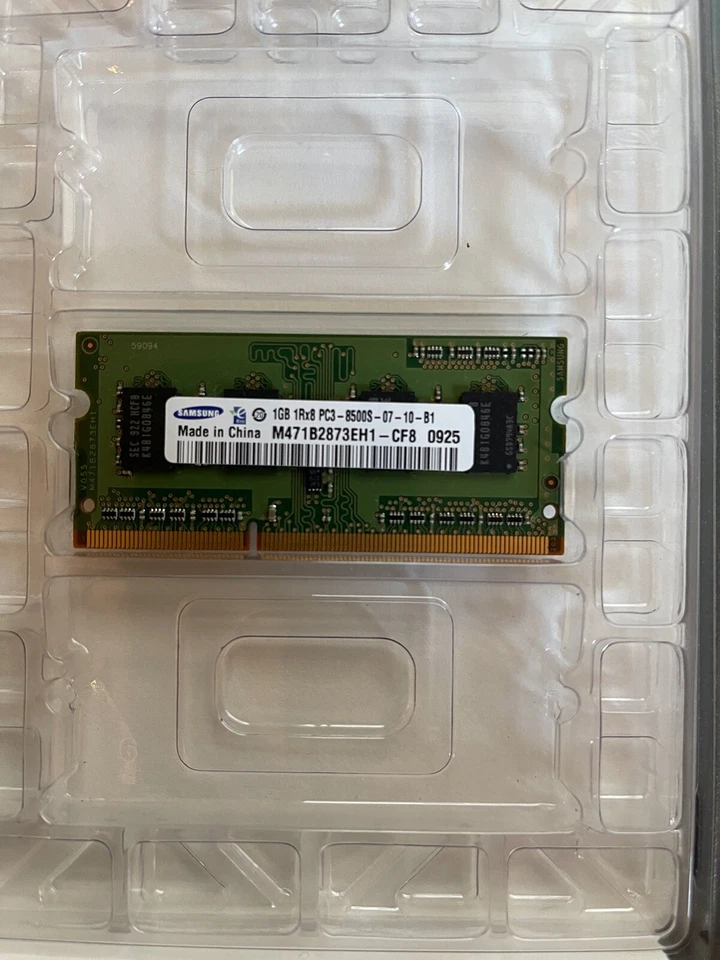 Samsung 1GB 1Rx8 PC3 8500s SODIMM - Image 1 of 1