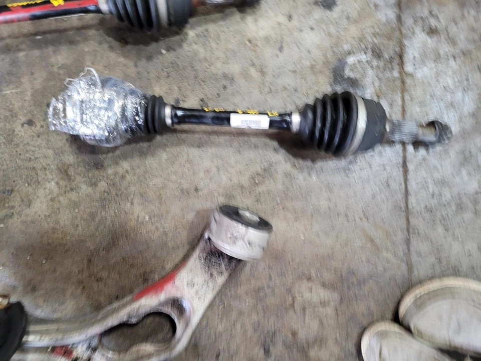 Eje eje delantero 4,8 L compatible con 15-18 PORSCHE CAYENNE 1962745 Foto 1 de 1