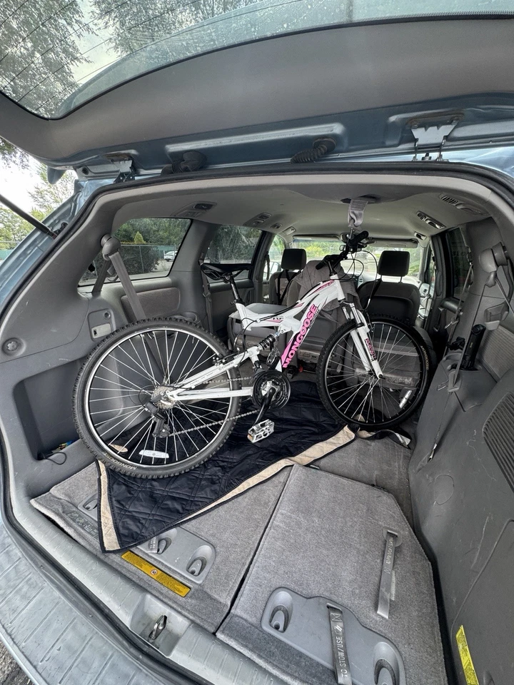 College Bicycle - Great Condition - Image 1 of 2