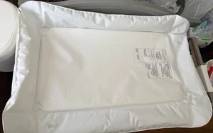 IKEA SKÖTSAM Changing pad, white, 21”x31”x1” - Inflatable Cushion, Durable! - Bild 1 von 2