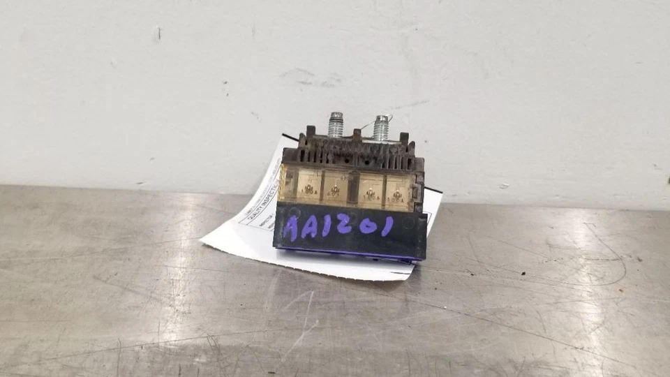 FUSIBLE BATERÍA NISSAN TITAN XD 18 5,0 L Foto 1 de 4