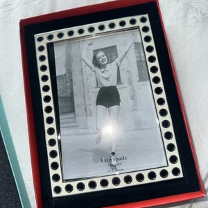 Kate Spade New York Lenox Pierrepont Place Spots Silver Plated Picture Frame 5x7 - Picture 1 of 4