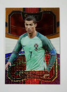 2017/18 Panini Select soccer Cristiano Ronaldo #33 Multi color Orange/Purple - Bild 1 von 2