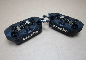 BMW F900R SE 2021 3,621 miles front brake calipers pair Brembo (11674) - Picture 1 of 12