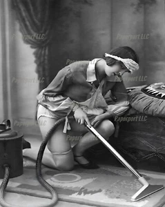 1920s Pretty Girl 8x10 Photo - Picture 1 of 1