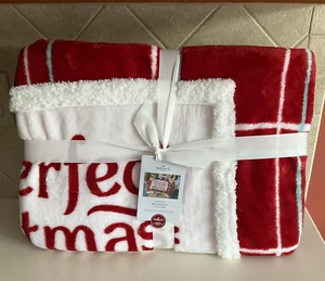 NWT Hallmark Channel "Perfect Christmas" 80" x 60" Oversized Blanket - Picture 1 of 12