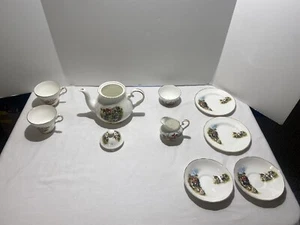 Vintage Argyle bone china tea pot set - Picture 1 of 10
