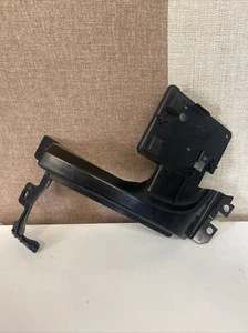 STAFFA PARAURTI LATO PASSEGGERO POSTERIORE SX RANGE ROVER EVOQUE - EJ3217A151AE - Foto 1 di 4