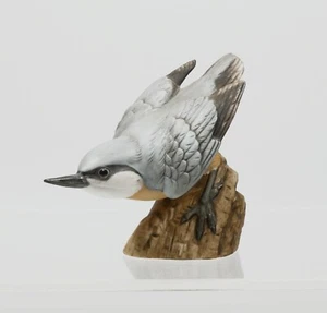 Lovely Vintage Goebel Nuthatch Bird Figurine ~ Matt Finish - Picture 1 of 3