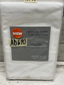 Hudson Park Italian Percale Cuff (2) Standard Pillowcases White / White New - Picture 1 of 3