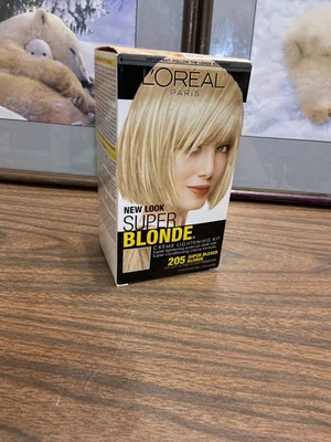 L'Oreal Paris Super Rubio Crema Iluminador Kit 205 Marrón Claro a Rubio Claro Foto 1 de 4