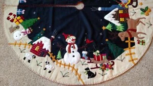 47" Handmade Embroidered Wool Santa Sleigh Reindeer Snowman Christmas TREE SKIRT - Picture 1 of 1