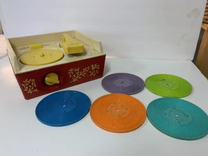 **FOR PARTS** Vintage Fisher Price Music Box Record Player 5 Records (D258) - Picture 1 of 6