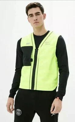 MENS NIKE SPORTSWEAR DNA WOVEN GILET VEST (CW2366 702) VOLT / BLACK - SMALL - Image 1 of 4