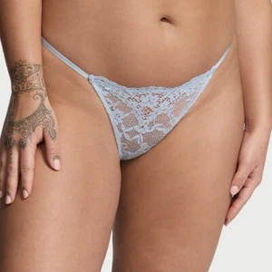 Victoria's Secret DREAM ANGELS Twinkle Bow Lace V-String Panty Light Blue XL NEW - Picture 1 of 4