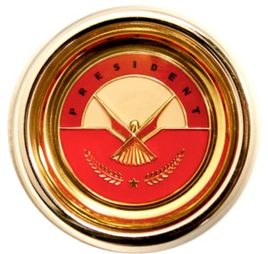 Grille Emblem (N.O.S.) | 1958 Studebaker President | Part Number 1327627 - Picture 1 of 1