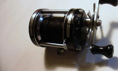 Винтажная высокоскоростная катушка ABU Garcia Ambassadeur Black 6500 Striper #800200 - Изображение 1 из 4