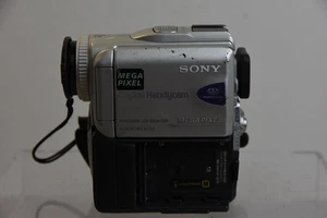 Used Sony Handycam DCR-PC101 Mini DV Camcorder 10x Zoom Night shot - Picture 1 of 9