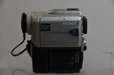 Used Sony Handycam DCR-PC101 Mini DV Camcorder 10x Zoom Night shot - Image 1 of 4