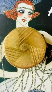 Boîte à fard à paupières HOUBIGANT Paris en laiton doré guilloché Art Déco - Picture 1 of 7