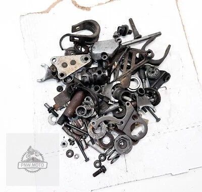 Honda CR250R CR 250R 1990 OEM carrocería del motor tuercas pernos accesorios diversos Foto 1 de 3