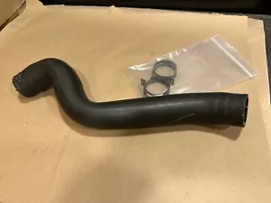 2010 Mercury Milan OEM FoMoCo Top Radiator Hose 9E5Z-8260-B 3.0 V6 - Picture 1 of 9