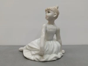 Statuina ballerina seduta vintage House of Global Art dipinta a mano stile Lladro - Foto 1 di 10