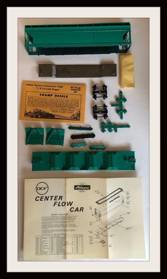 Athearn 40 ft. Center Flow Kit - Image 1 of 1