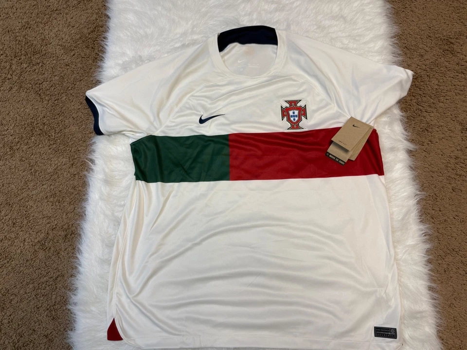 DN0691-133 Nike Portugal 2022-23 Men's Size Large Soccer Jersey