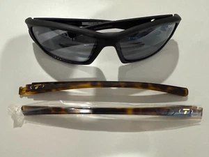 Brand-new Authentic TIFOSI Sport black sunglasses Original Case - Picture 1 of 4