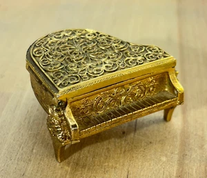 Vintage Avon Miniatur Flügel goldfarben kompakt, 1"h - Bild 1 von 5