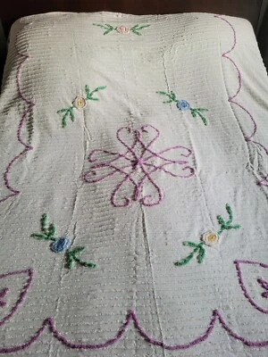 Vintage Heirloom White Chenille Bed Cover Blue, Yellow, Pink, Mauve Accent 90x94 - Image 1 of 4