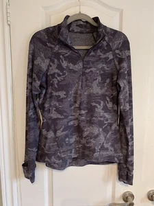 Lululemon Ladies Pullover 1/2 Zip Back Grey Camo Size 10 - Picture 1 of 9