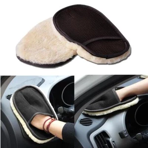 Soft Wool Car Wash Gloves – Thick Plush Microfiber for Polishing & Detailing. - Picture 1 of 7