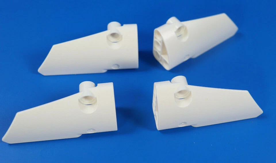 LEGO Nr- 4547581 4547582  je 2x links und rechts 3x7 Panel weiß  - Bild 1 von 1