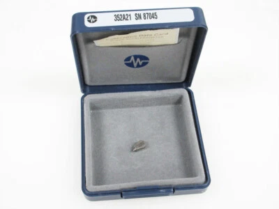 PCB PIEZOTRONICS 352A21 ACCELEROMETER ICP CERAMIC SHEAR 10 MV/G - Image 1 of 4