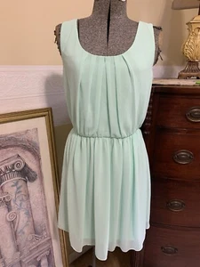 Aqua Colored Flowy Pleated Dress Pullover w Elasticity of the waist Size Medium - Picture 1 of 12