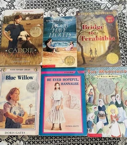 Caddie Woodlawn Moorchild Blue Willow Terabithia Jacob Have I Loved Hannalee Lot - Bild 1 von 13