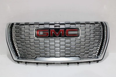 Parachoques delantero GMC Yukon 2021-2024 parrilla superior con emblema 84835783 OEM Foto 1 de 4