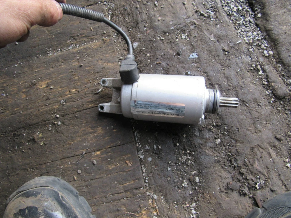 Suzuki GSF400 1992 Bandit motor de arranque Foto 1 de 1