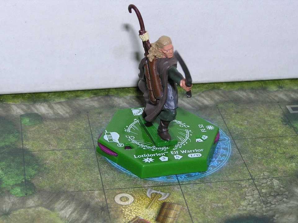 Sabertooth Lord of the Rings Fellowship of the Ring #052 Lothlorien Elf Warrior - Image 1 of 1