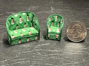Dollhouse Miniature Sofa Chair Green D 1:48 Quarter Scale B529 Dollys Gallery - Picture 1 of 2
