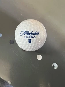 LOGO PELOTA DE GOLF - (1) ORIGINAL MICHELOB ULTRA DIFERENTE!!️ - Imagen 1 de 1