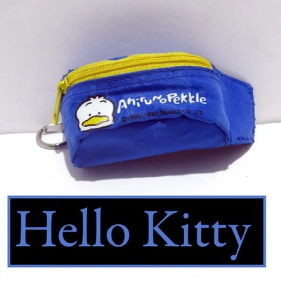 Sanrio Hello Kitty De Colección 1993 Pekkle Azul Nylon Mini Riñonera Correa Muñeca Bolsa Foto 1 de 4