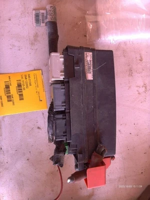 Fuse Box Engine Fits 00-05 LESABRE 835447 - Imagem 1 de 4