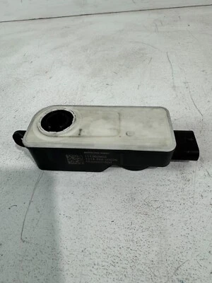 2016-2020 CADILLAC CT6 3.6L AIR INTAKE RADIATOR SHUTTER ACTUATOR MOTOR OEM - Изображение 1 из 4