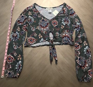 Girls' Love Spell Long Sleeve Crop Top (L) - Picture 1 of 4