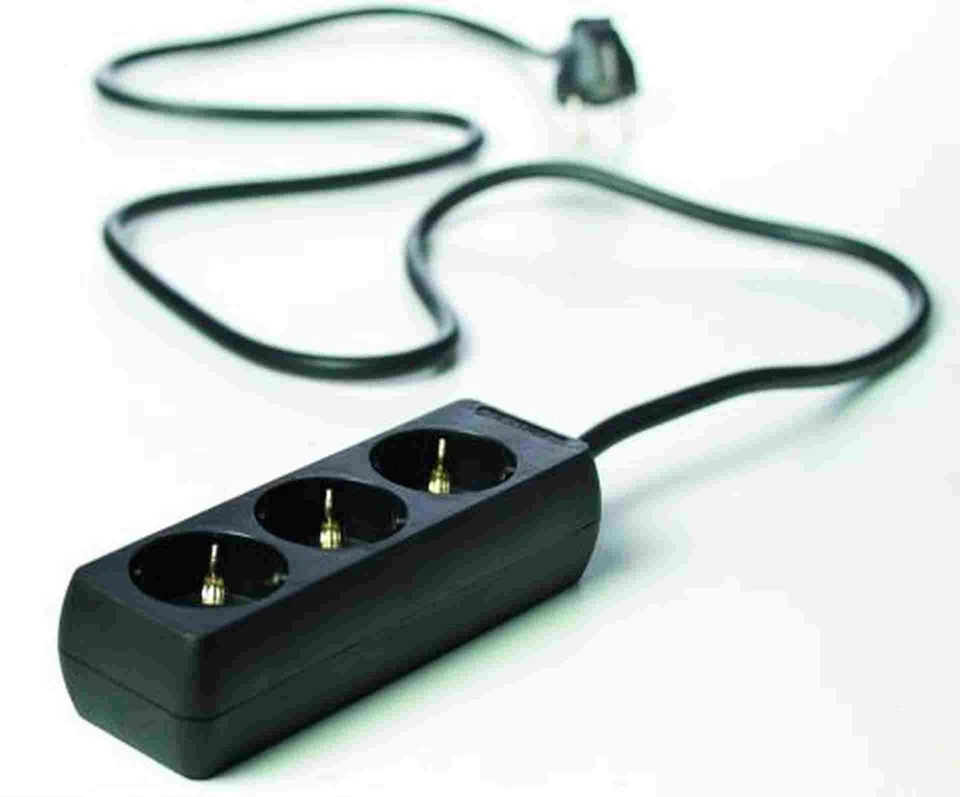 GLT Steckdosenleiste 3-fach schwarz